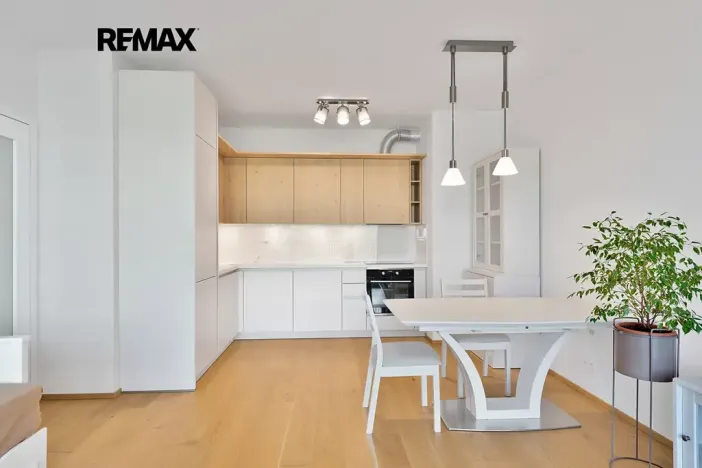 Pronájem bytu 2+kk, Praha - Jinonice, Vladimíra Kobranova, 56 m2