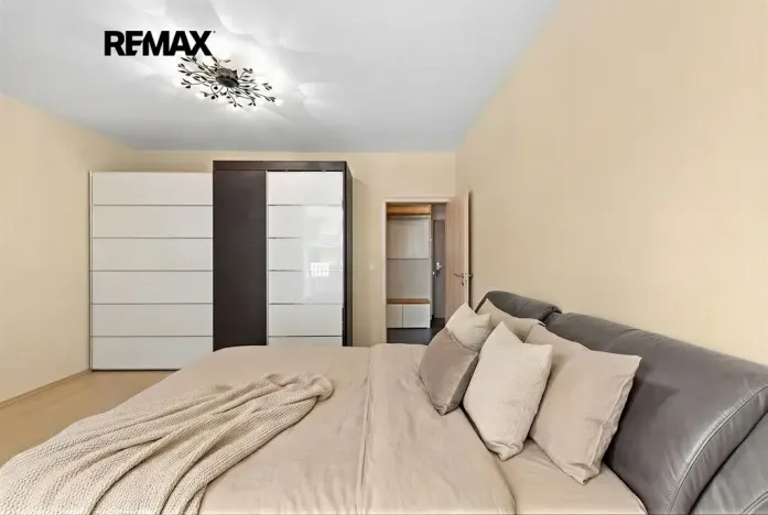 Prodej bytu 2+kk, Praha - Hlubočepy, Devonská, 64 m2