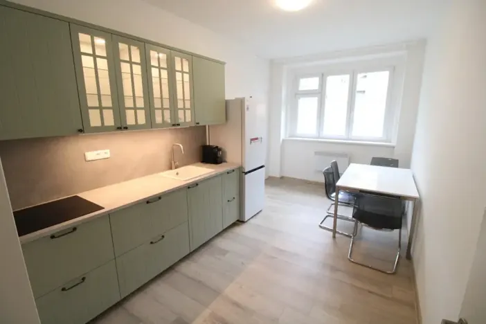 Pronájem bytu 1+1, Praha - Nusle, Na Pankráci, 56 m2