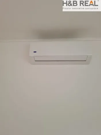 Pronájem kanceláře, Zlín, 28 m2