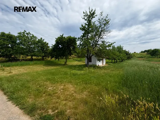 Prodej pozemku pro bydlení, Kostelec, 2435 m2