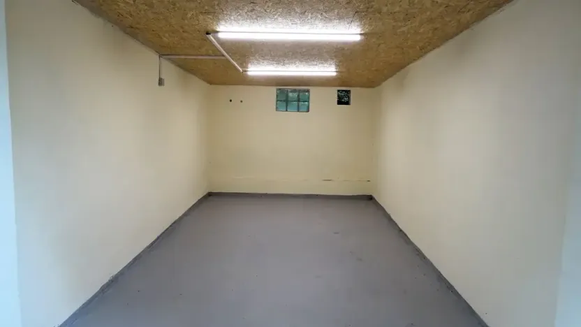 Pronájem garáže, Praha - Dejvice, Na pískách, 17 m2