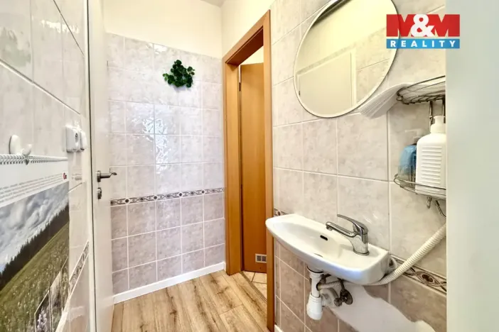Pronájem obchodního prostoru, Liberec, Moskevská, 90 m2