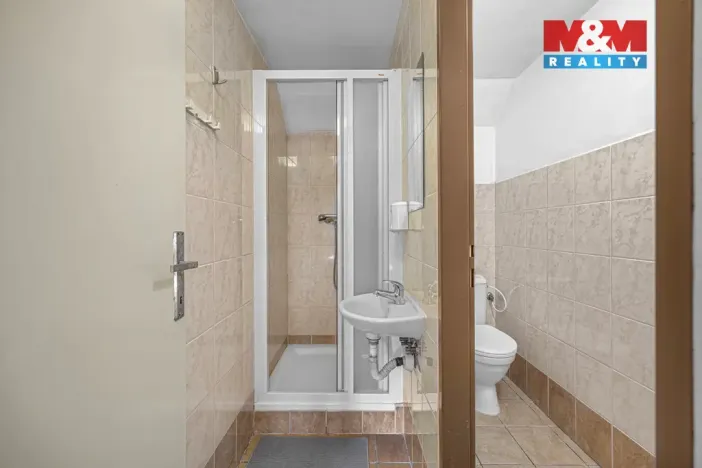 Prodej ubytování, Deštné v Orlických horách, 1200 m2