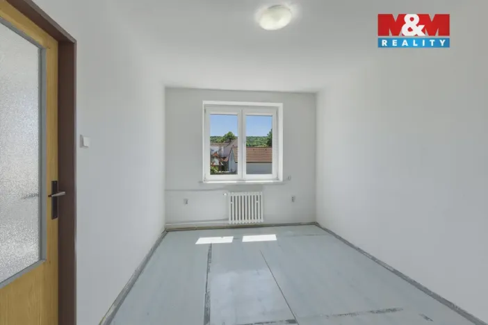 Prodej bytu 3+1, Slavětín, Nádražní, 64 m2