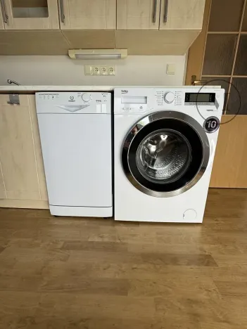 Pronájem bytu 2+kk, České Budějovice, Křižíkova, 40 m2