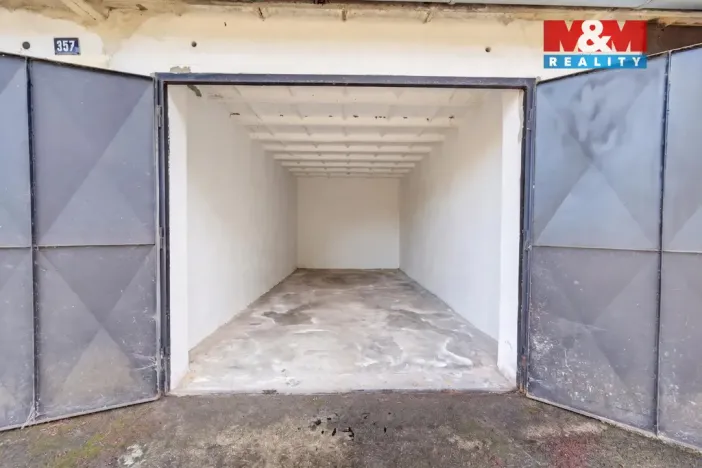 Prodej bytu 3+1, Třeboň - Třeboň II, Nádražní, 63 m2