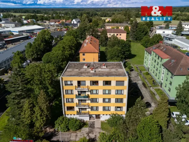 Prodej bytu 3+1, Třeboň - Třeboň II, Nádražní, 63 m2