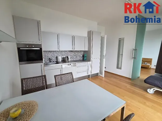 Pronájem bytu 2+kk, Praha - Nusle, K sídlišti, 39 m2