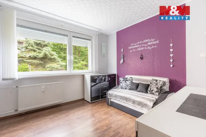 Prodej bytu 4+1, Nový Bor, Horovy sady, 78 m2