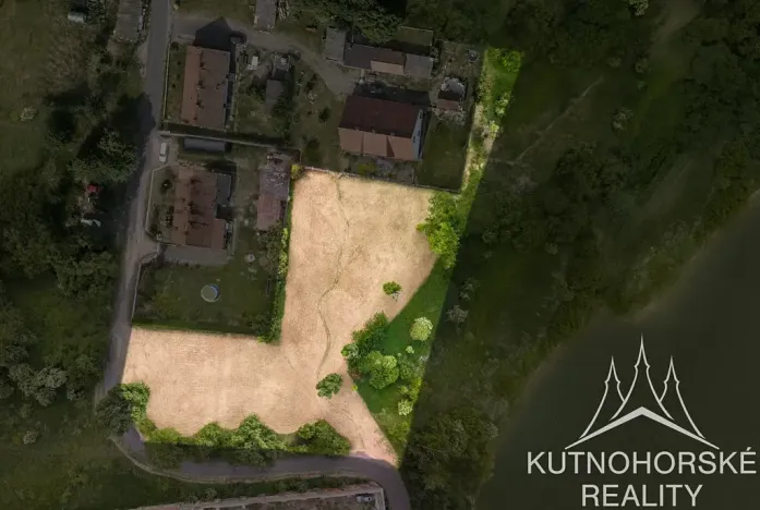 Prodej pozemku pro bydlení, Žleby, 3643 m2