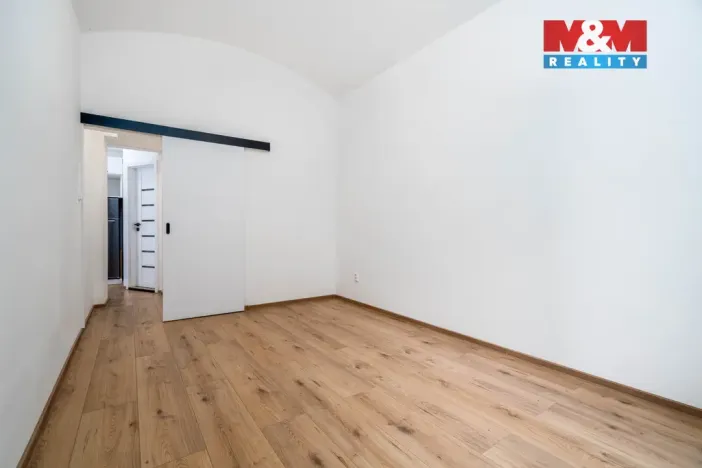 Prodej bytu 2+1, Praha - Dejvice, Kafkova, 43 m2