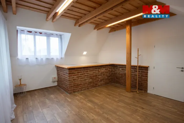 Pronájem obchodního prostoru, Hradec Králové - Kukleny, Pražská třída, 23 m2