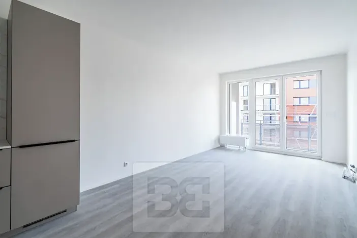 Pronájem bytu 2+kk, Praha - Vysočany, Poděbradská, 51 m2