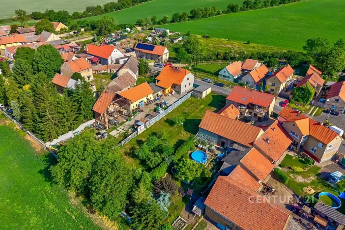 Prodej pozemku pro bydlení, Klobuky, 1088 m2