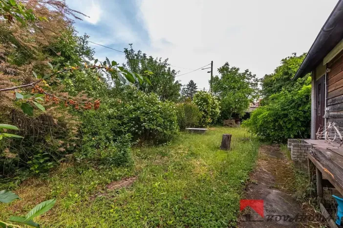 Prodej pozemku pro bydlení, Žalhostice, 2627 m2