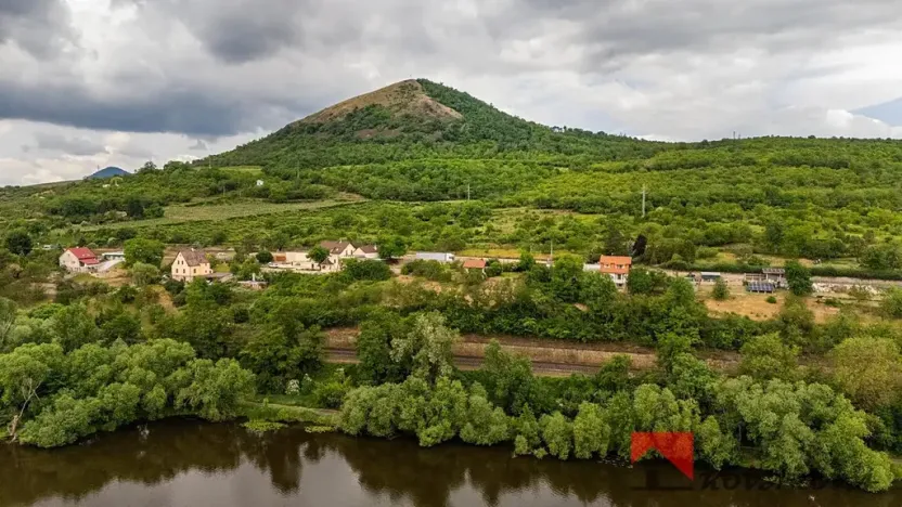 Prodej pozemku pro bydlení, Žalhostice, 2627 m2