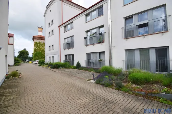 Pronájem bytu 2+kk, Praha - Lochkov, U sladovny, 63 m2