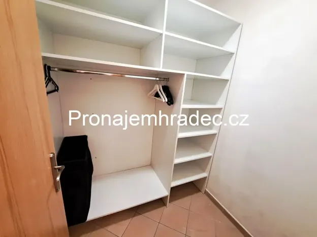 Pronájem bytu 1+kk, Hradec Králové, Rybova, 42 m2