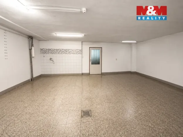Prodej rodinného domu, Velká Polom, 420 m2