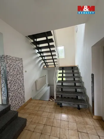 Prodej rodinného domu, Velká Polom, 420 m2