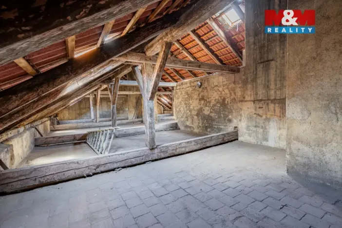 Prodej půdního prostoru, Praha, Husitská, 126 m2