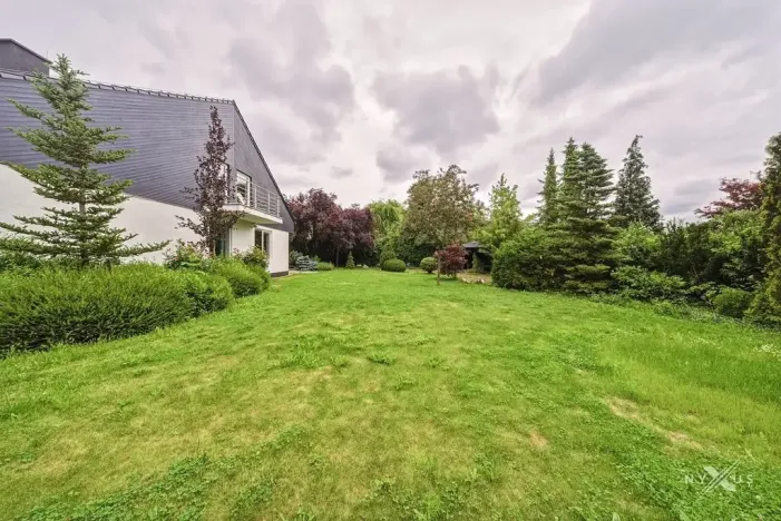 Pronájem rodinného domu, Dolní Břežany, V Úvozu, 420 m2