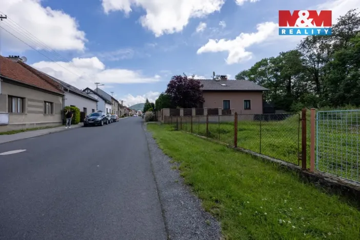 Prodej zahrady, Bělkovice-Lašťany, 445 m2