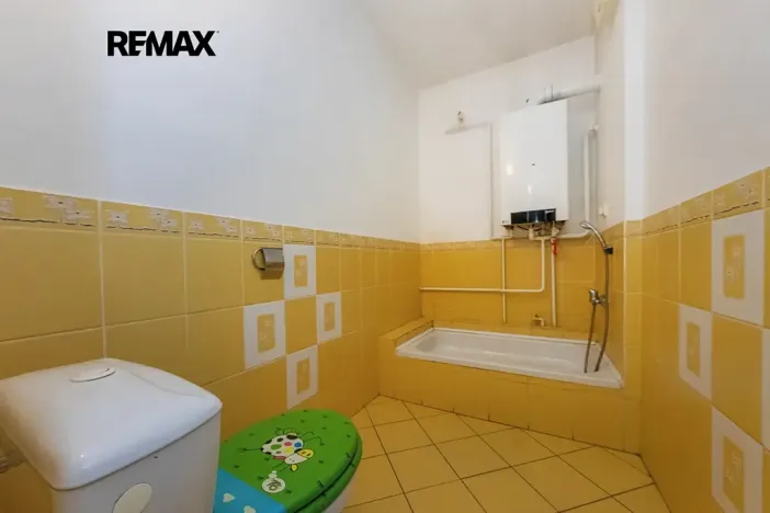 Prodej rodinného domu, Praha - Lipence, V roklích, 160 m2