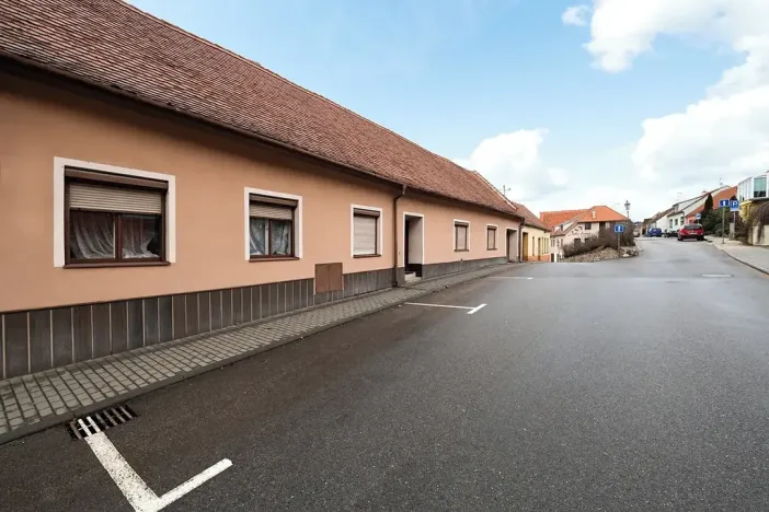 Prodej rodinného domu, Mikulov, Koněvova, 80 m2