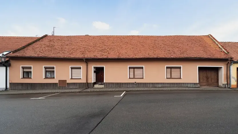 Prodej ubytování, Mikulov, Koněvova, 80 m2