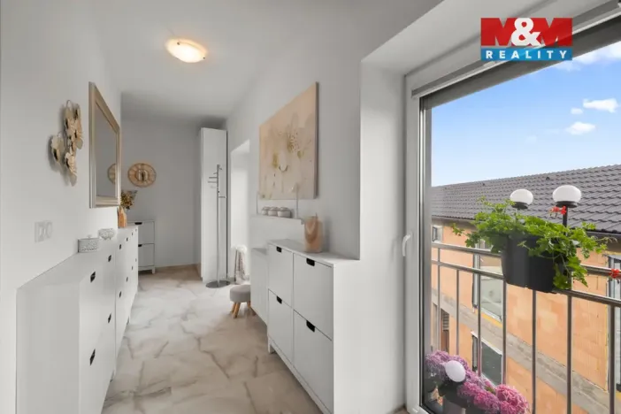 Prodej bytu 2+kk, Stochov, Zahradní, 62 m2
