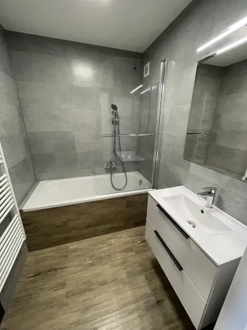 Pronájem bytu 3+kk, Praha - Petrovice, Rezlerova, 75 m2