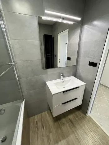 Pronájem bytu 3+kk, Praha - Petrovice, Rezlerova, 75 m2