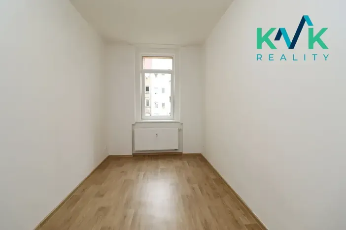 Pronájem bytu 3+1, Karlovy Vary, Šmeralova, 85 m2