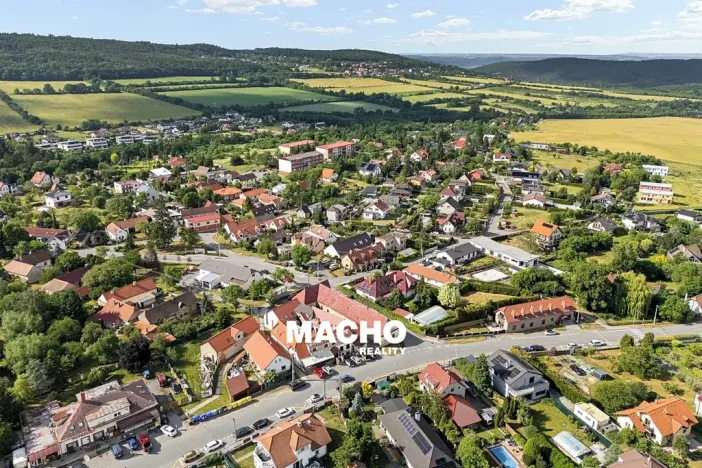 Prodej rodinného domu, Řitka, Na návsi, 286 m2