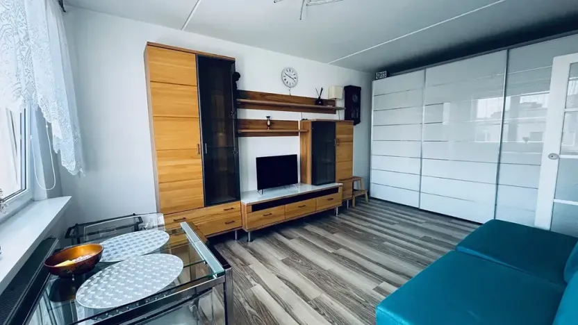 Pronájem bytu 1+1, Praha - Hostivař, Chudenická, 33 m2