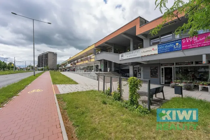 Pronájem obchodního prostoru, Ostrava, Výškovická, 81 m2