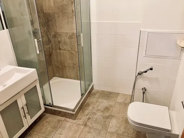Pronájem bytu 1+kk, Praha, Počernická, 35 m2