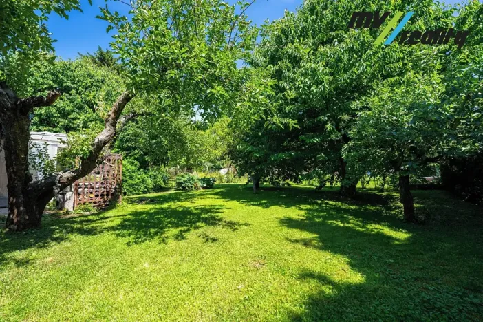 Prodej rodinného domu, Radim, 258 m2