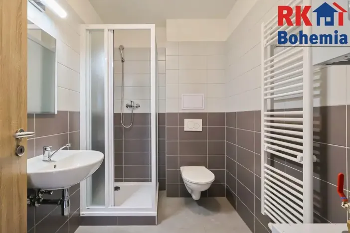 Pronájem bytu 1+kk, Český Brod, nám. Arnošta z Pardubic, 38 m2