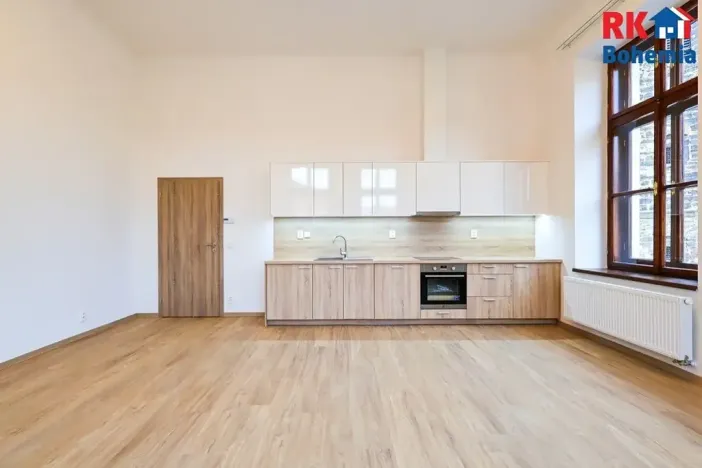 Pronájem bytu 1+kk, Český Brod, nám. Arnošta z Pardubic, 40 m2