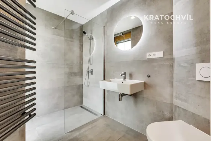 Prodej bytu 2+kk, Praha - Smíchov, Grafická, 70 m2