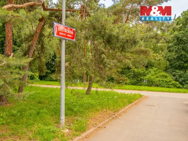 Prodej bytu 3+1, Praha - Kobylisy, Košťálkova, 66 m2