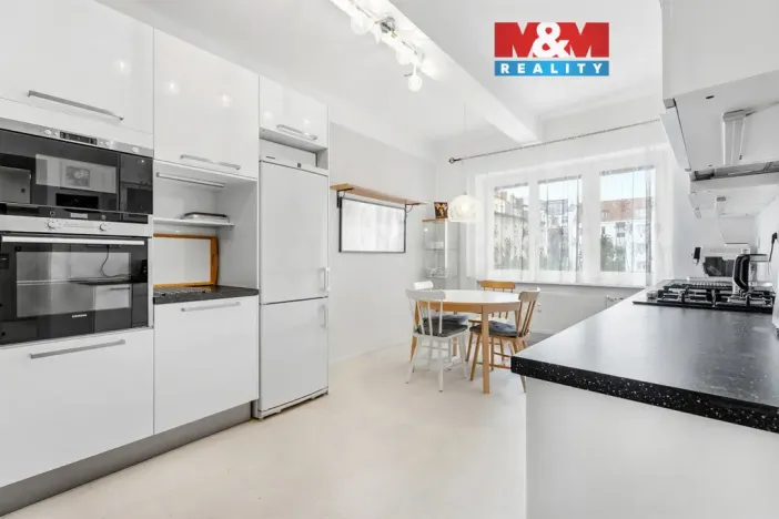 Prodej bytu 2+1, Praha - Žižkov, Jeseniova, 74 m2