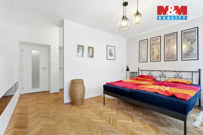 Prodej bytu 2+1, Praha - Žižkov, Jeseniova, 74 m2