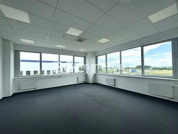 Pronájem kanceláře, Brno, Letiště Brno-Tuřany, 600 m2