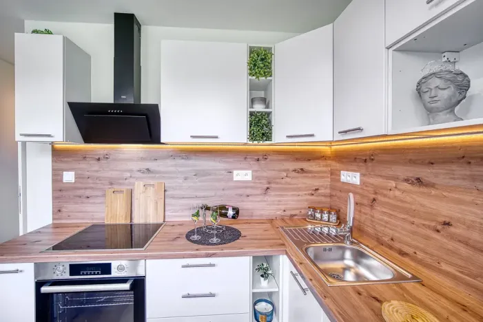 Pronájem bytu 2+1, Klášterec nad Ohří - Miřetice u Klášterce nad Ohří, Jana Ámose Komenského, 60 m2