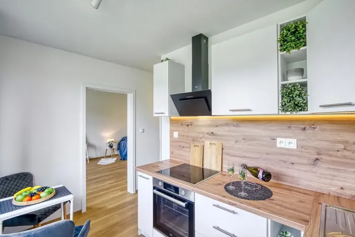 Pronájem bytu 2+1, Klášterec nad Ohří - Miřetice u Klášterce nad Ohří, Jana Ámose Komenského, 60 m2