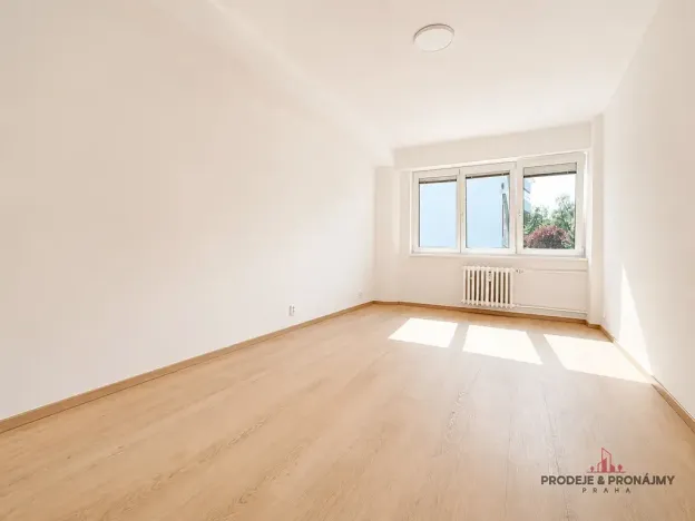 Pronájem bytu 3+1, Praha - Dejvice, Evropská, 93 m2